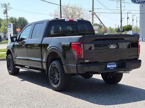 Agate Black 2026 Ford F-150 XLT