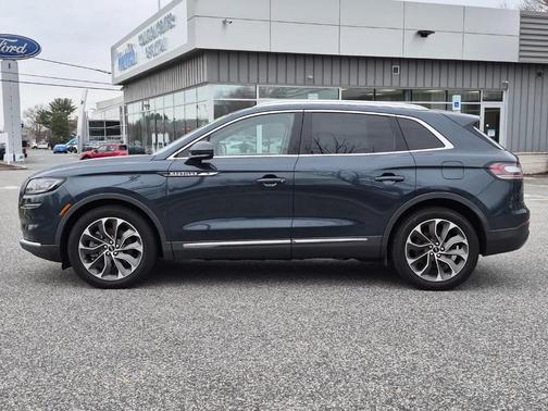 2022 Lincoln Nautilus Reserve