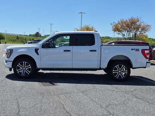 Oxford White 2023 Ford F-150 XL