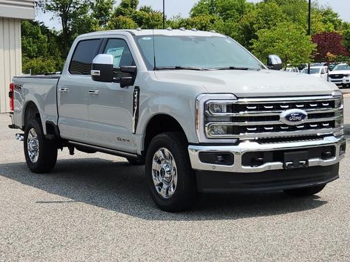 2025 Ford F-350 Lariat Super Duty