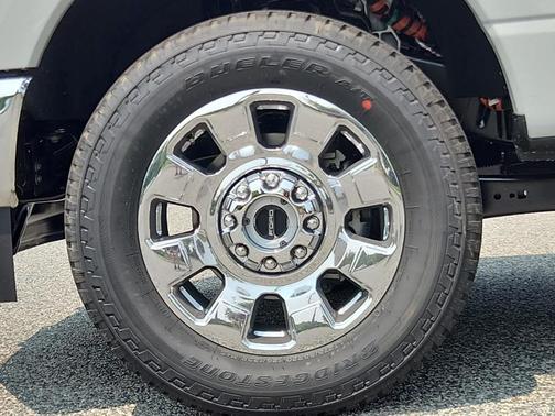 2025 Ford F-350 Lariat Super Duty