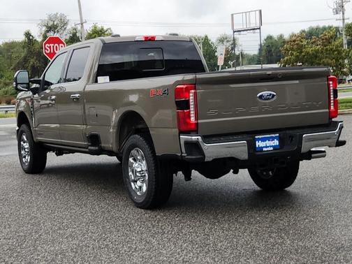 2026 Ford F-350 Lariat Super Duty