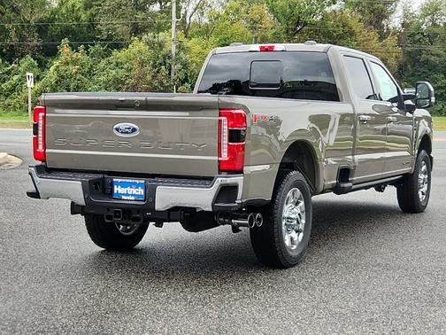 2026 Ford F-350 Lariat Super Duty
