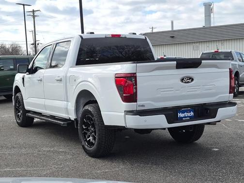 Oxford White 2025 Ford F-150 XLT