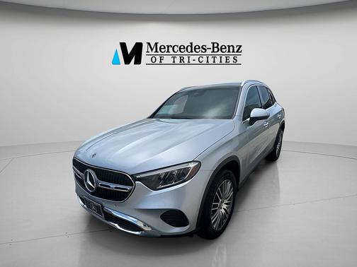 Cirrus Silver Metallic 2025 Mercedes-Benz GLC 300