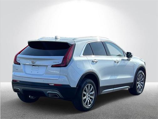 2022 Cadillac XT4 Premium Luxury