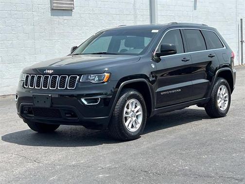 2019 Jeep Grand Cherokee Laredo E