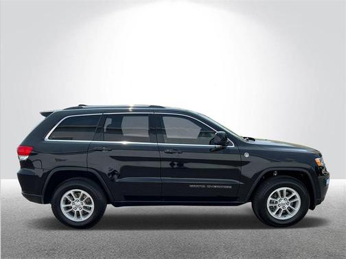 2019 Jeep Grand Cherokee Laredo E