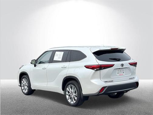2022 Toyota Highlander Limited