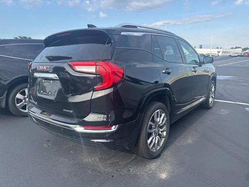 2022 GMC Terrain Denali