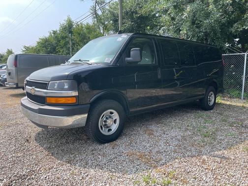 2016 Chevrolet Express 3500 LT