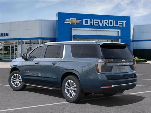 2025 Chevrolet Suburban LT
