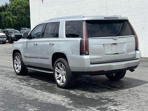 2018 Cadillac Escalade Luxury