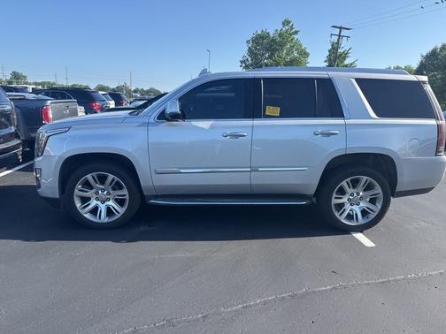 2018 Cadillac Escalade Luxury