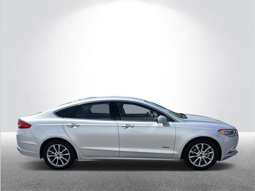 2017 Ford Fusion Energi SE Luxury