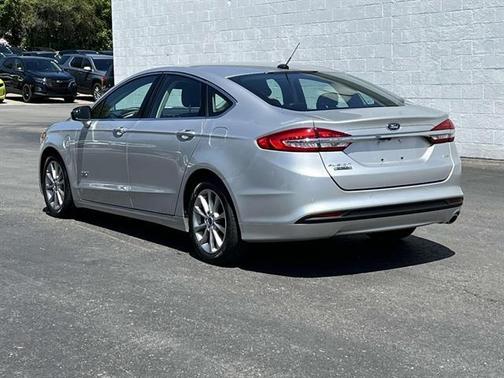 2017 Ford Fusion Energi SE Luxury