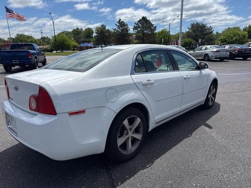 2011 Chevrolet Malibu 1LT