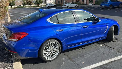 2021 Genesis G70 2.0T