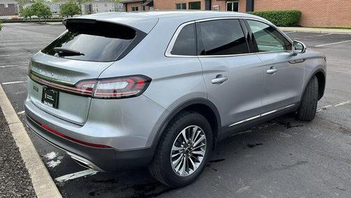 2022 Lincoln Nautilus Standard
