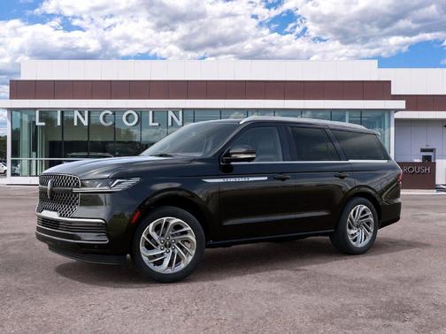 Infinite Black Metallic 2027 Lincoln Navigator Reserve