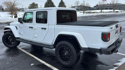 2021 Jeep Gladiator Overland