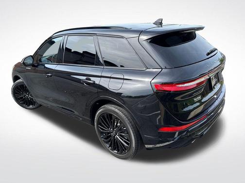 Infinite Black Metallic 2023 Lincoln Corsair Reserve