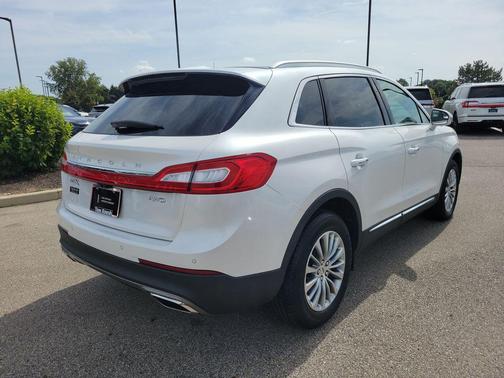 White Platinum Tri-Coat Metallic 2017 Lincoln MKX Select