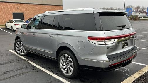 2023 Lincoln Navigator L Reserve