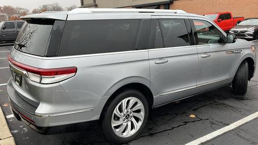 2023 Lincoln Navigator L Reserve