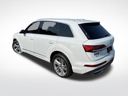 Glacier White Metallic 2022 Audi Q7 55 Premium Plus