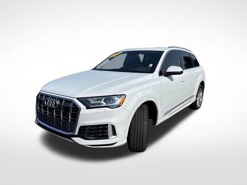 Glacier White Metallic 2022 Audi Q7 55 Premium Plus