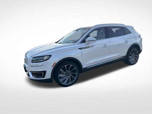White Platinum Clearcoat Metallic 2019 Lincoln Nautilus Reserve