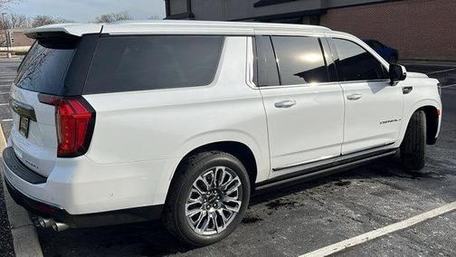 2024 GMC Yukon XL Denali Ultimate