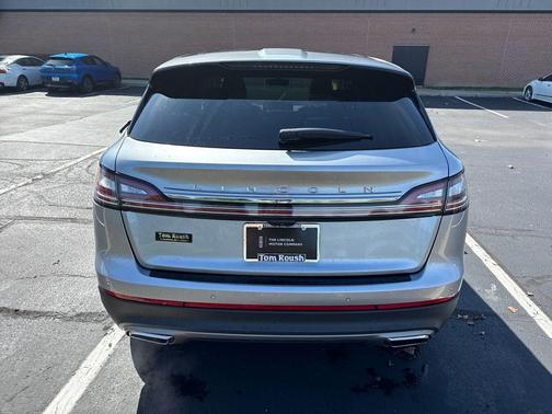 Silver Radiance Metallic 2022 Lincoln Nautilus Reserve