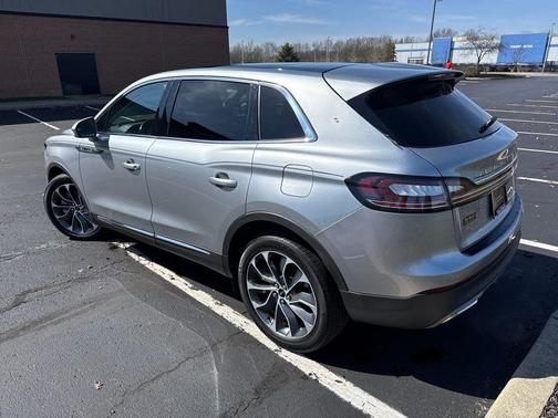 Silver Radiance Metallic 2022 Lincoln Nautilus Reserve