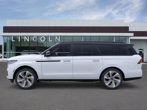 2025 Lincoln Navigator L Black Label