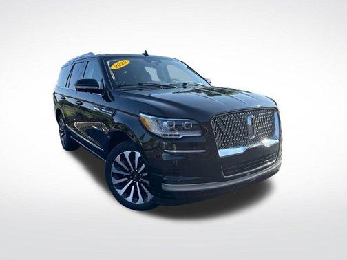 Black Metallic 2023 Lincoln Navigator Reserve