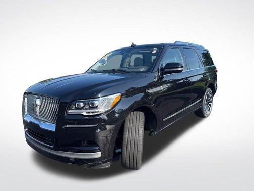 Black Metallic 2023 Lincoln Navigator Reserve