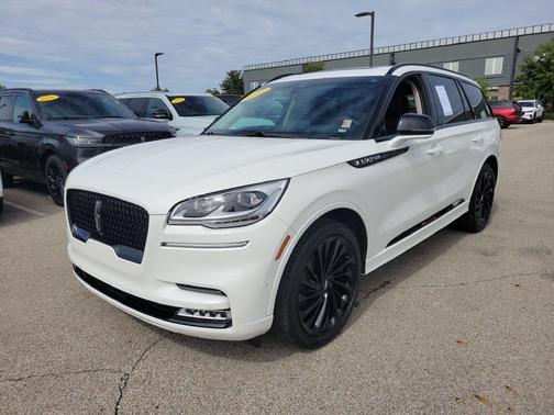 Pristine White 2023 Lincoln Aviator Reserve AWD