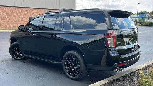 2024 Chevrolet Suburban RST