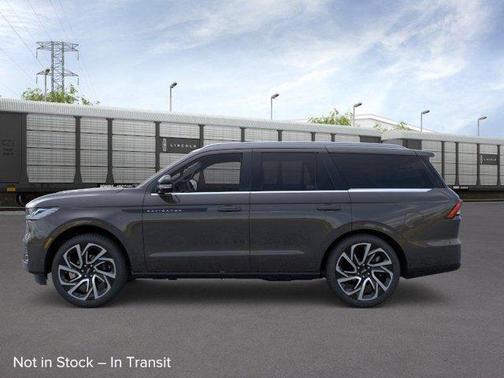 Metallic 2026 Lincoln Navigator Black Label
