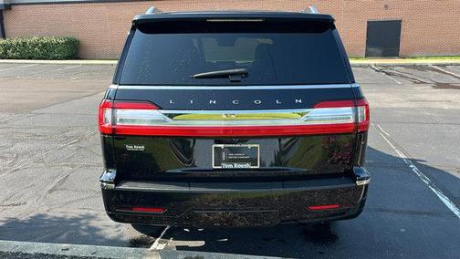 2019 Lincoln Navigator Select