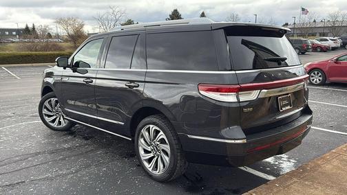 2023 Lincoln Navigator Reserve