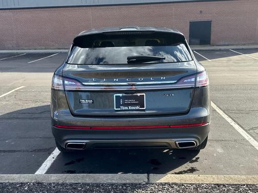 2020 Lincoln Nautilus Reserve