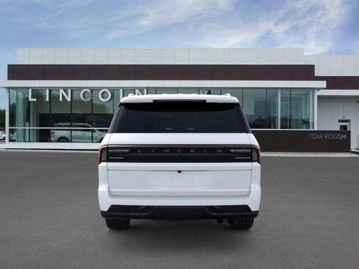 Pristine White 2025 Lincoln Navigator L Reserve