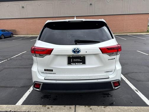 2019 Toyota Highlander Hybrid 