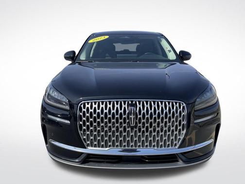 Infinite Black Metallic 2023 Lincoln Corsair Standard