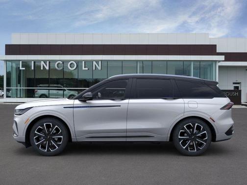 2025 Lincoln Nautilus Reserve