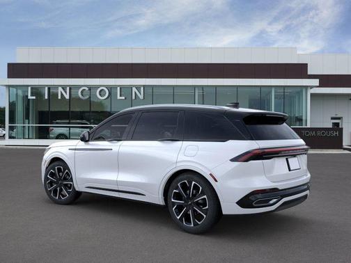 2025 Lincoln Nautilus Reserve