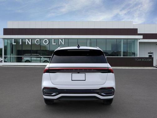 2025 Lincoln Nautilus Reserve